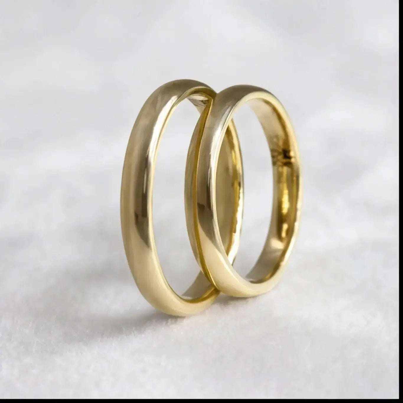 Classic Lyra 3mm gold wedding band by Majestic Jewellery