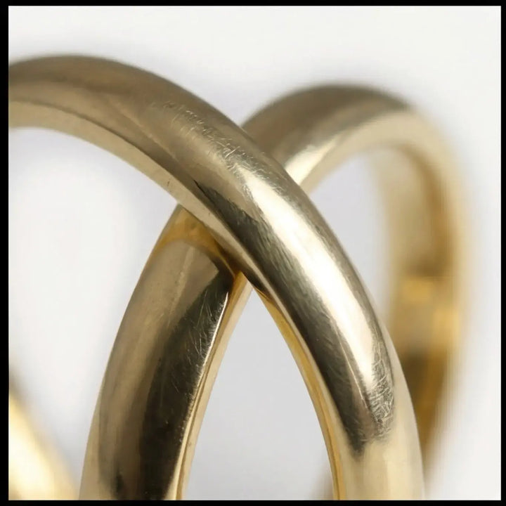Classic Lyra 3mm gold wedding band by Majestic Jewellery