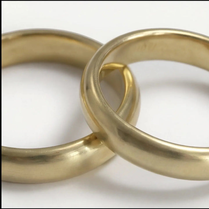 Majestic Classic Collection 14K Wedding Band — Orion 4mm - Majestic Jewellery