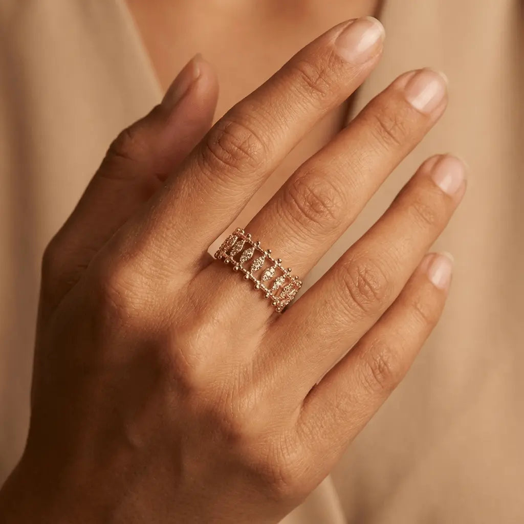 Lacework Elegance – gold ring in solid 14ct/14K gold by Majestic Jewellery