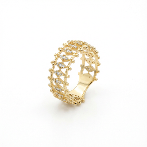 Lacework Elegance Gold Band