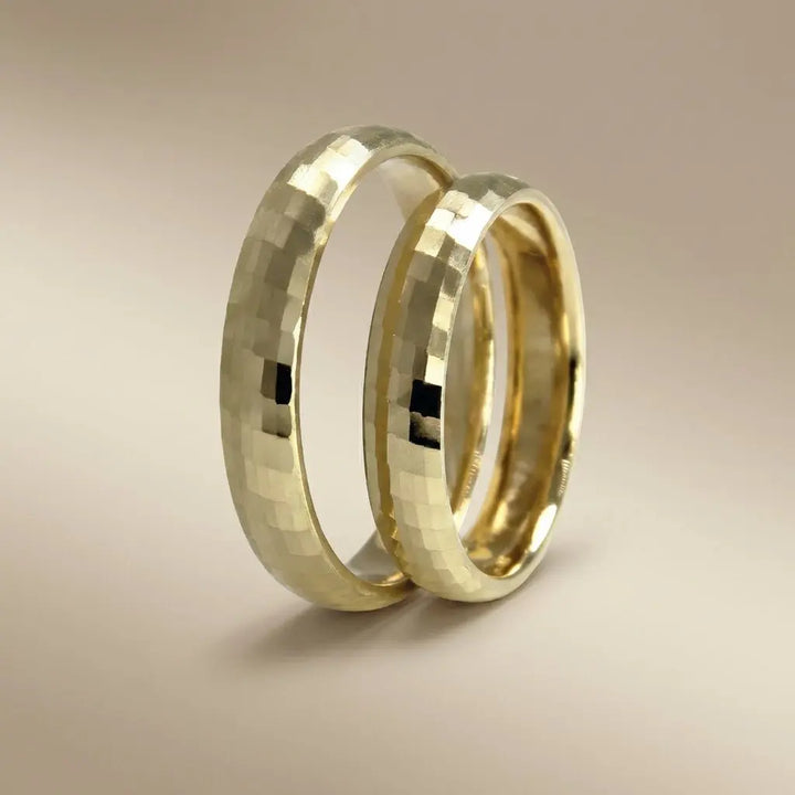 Majestic Diamond - Cut Hammered 14K Gold Wedding Band — 4mm - Majestic Jewellery
