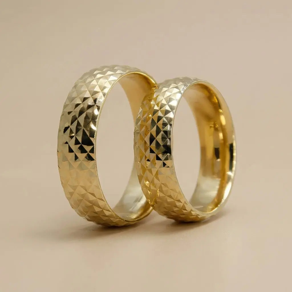 Faceted Pyramid 6mm gold wedding band by Majestic Jewellery