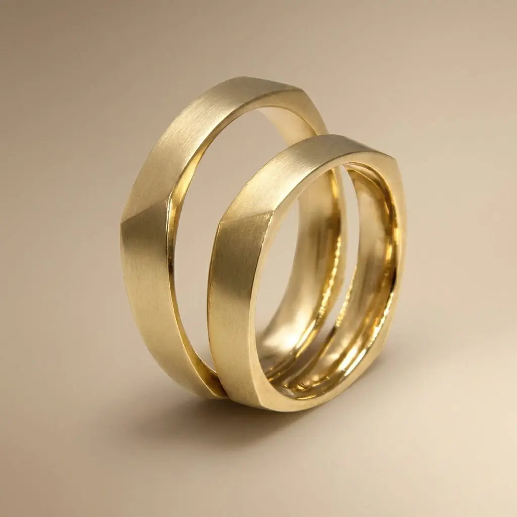 Majestic Faceted Collection 14K Wedding Band — Solis 4mm - Majestic Jewellery