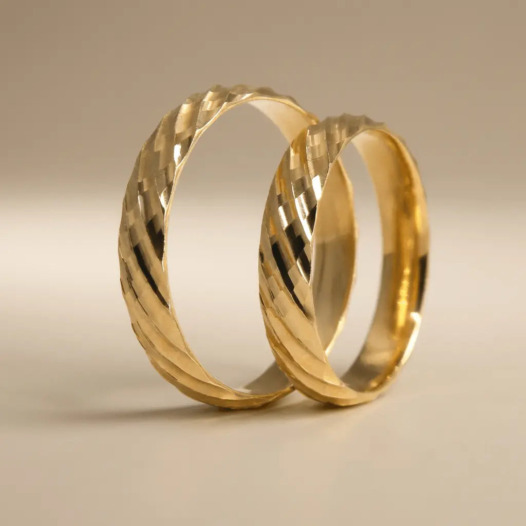 Majestic Faceted Cross - Cut 14K Gold Wedding Band — 4mm - Majestic Jewellery