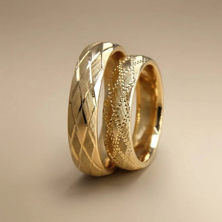 Majestic Faceted & Sandblast Wave 14K Gold Wedding Band — 5mm - Majestic Jewellery