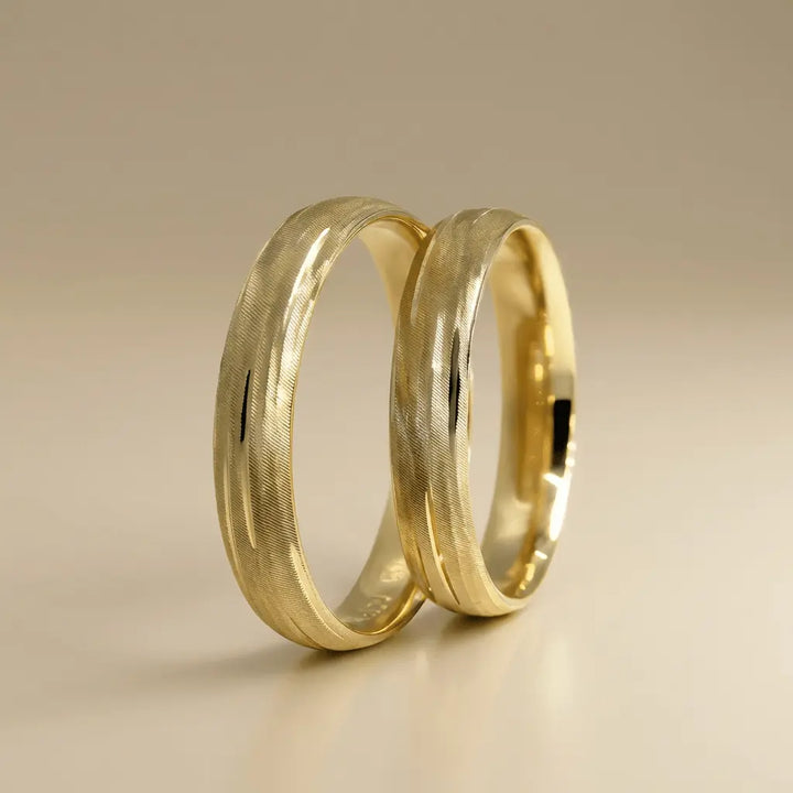 Majestic Fine Line Texture 14K Gold Wedding Band — 4mm - Majestic Jewellery