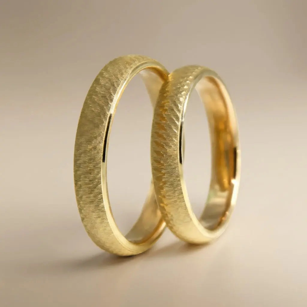 Majestic Hammered Texture 14K Gold Wedding Band — 4mm - Majestic Jewellery