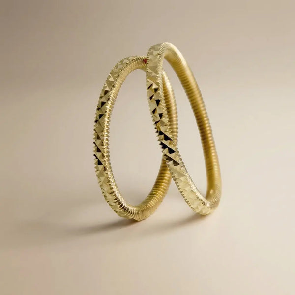 Majestic Refined Texture 14K Yellow Gold Wedding Band — Aurelion Cut 2mm - Majestic Jewellery
