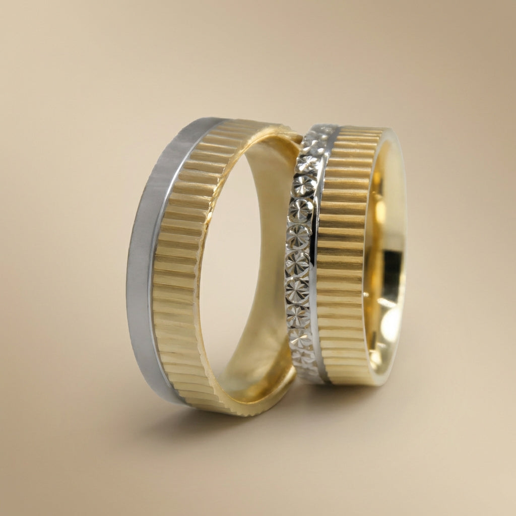 Majestätischer, gerippter Ehering aus 14-karätigem Gold mit kontrastierenden Diamanten – 6 mm