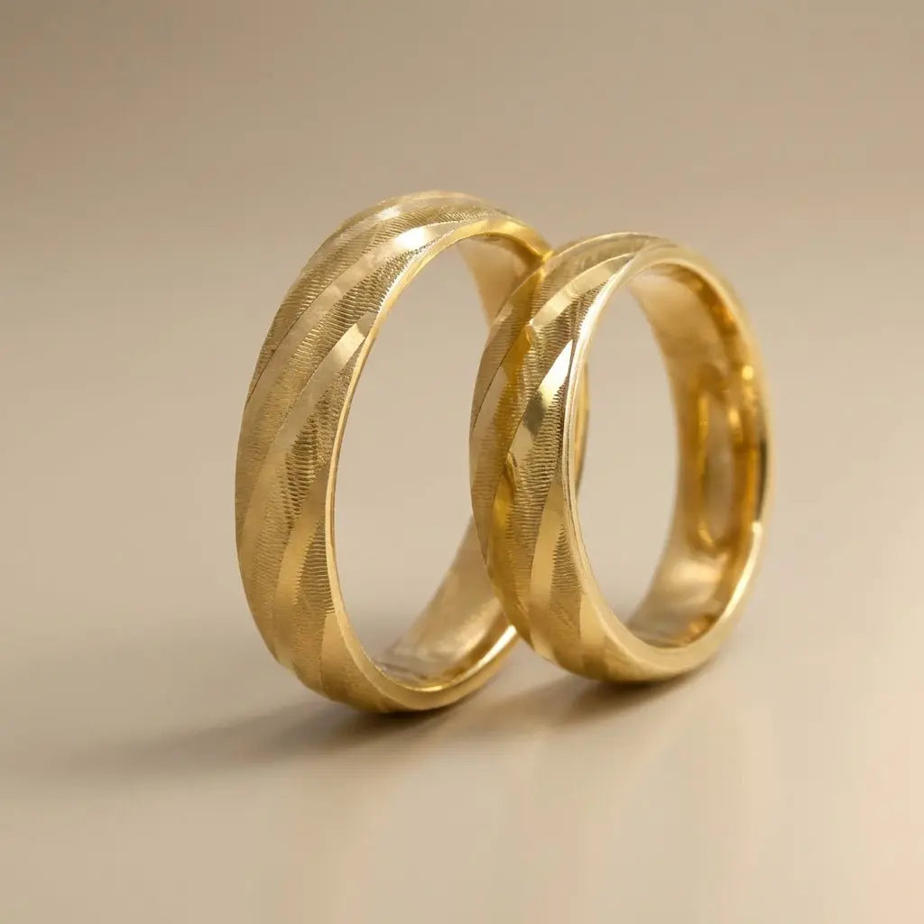 Majestic Soft Facet 14K Gold Wedding Band — 5mm - Majestic Jewellery