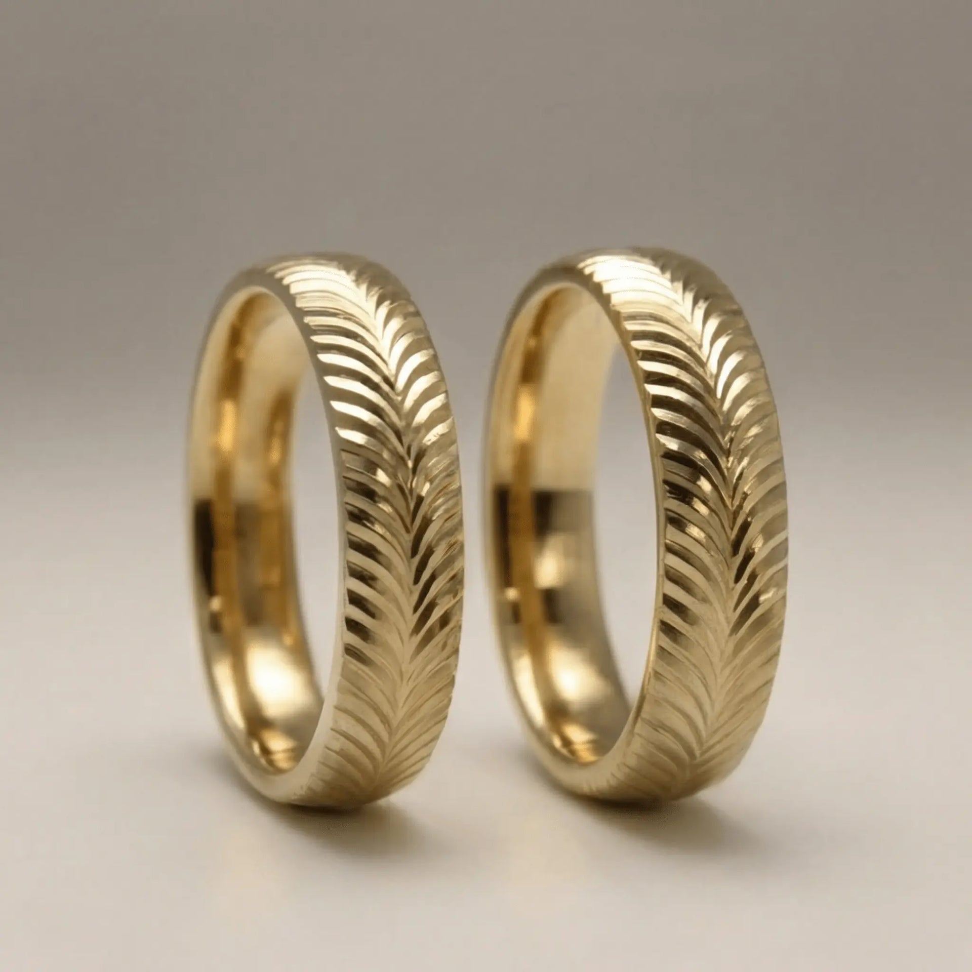 Majestic Spiral Wave 14K Gold Wedding Band — 5mm - Majestic Jewellery
