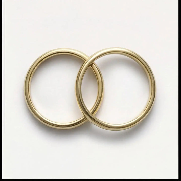 Classic Lyra 3mm gold wedding band by Majestic Jewellery