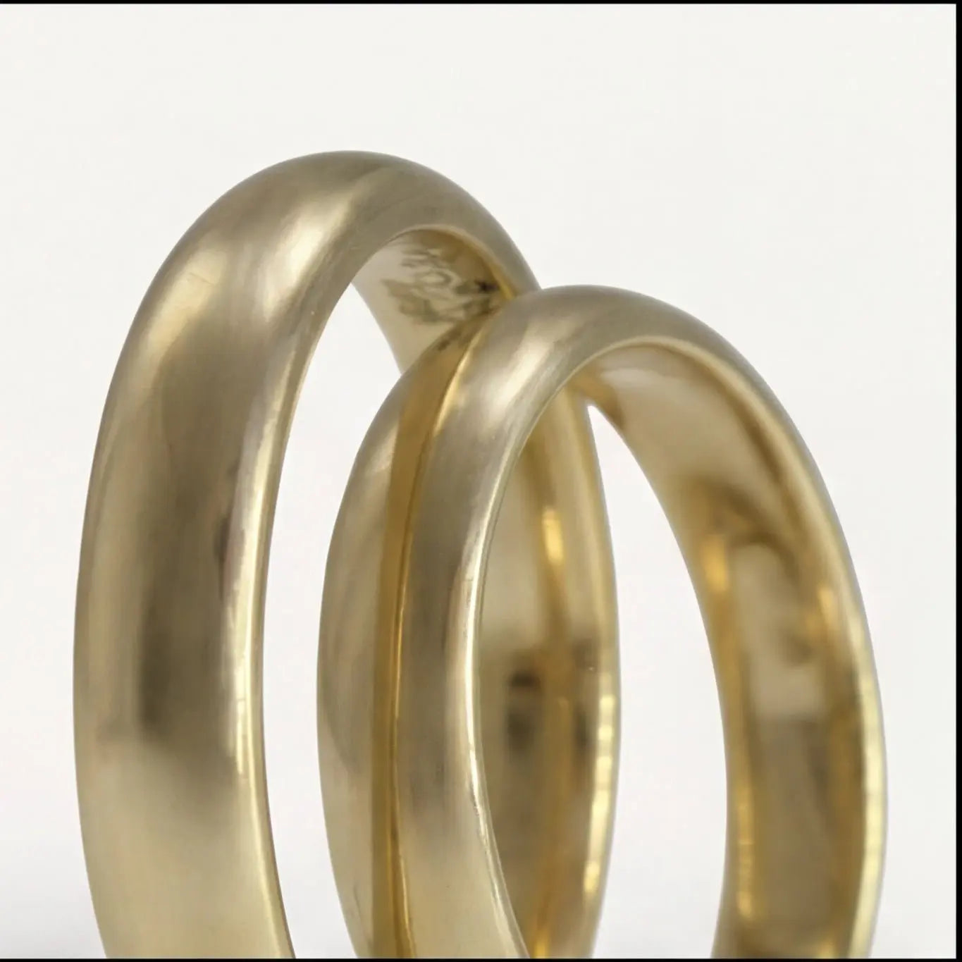 Majestic Classic Collection 14K Wedding Band — Orion 4mm - Majestic Jewellery
