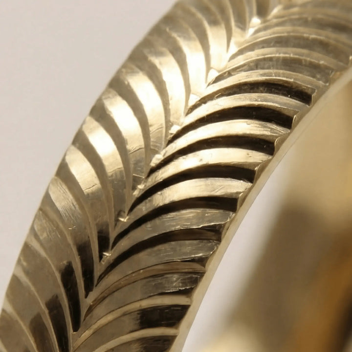 Majestic Spiral Wave 14K Gold Wedding Band — 5mm - Majestic Jewellery