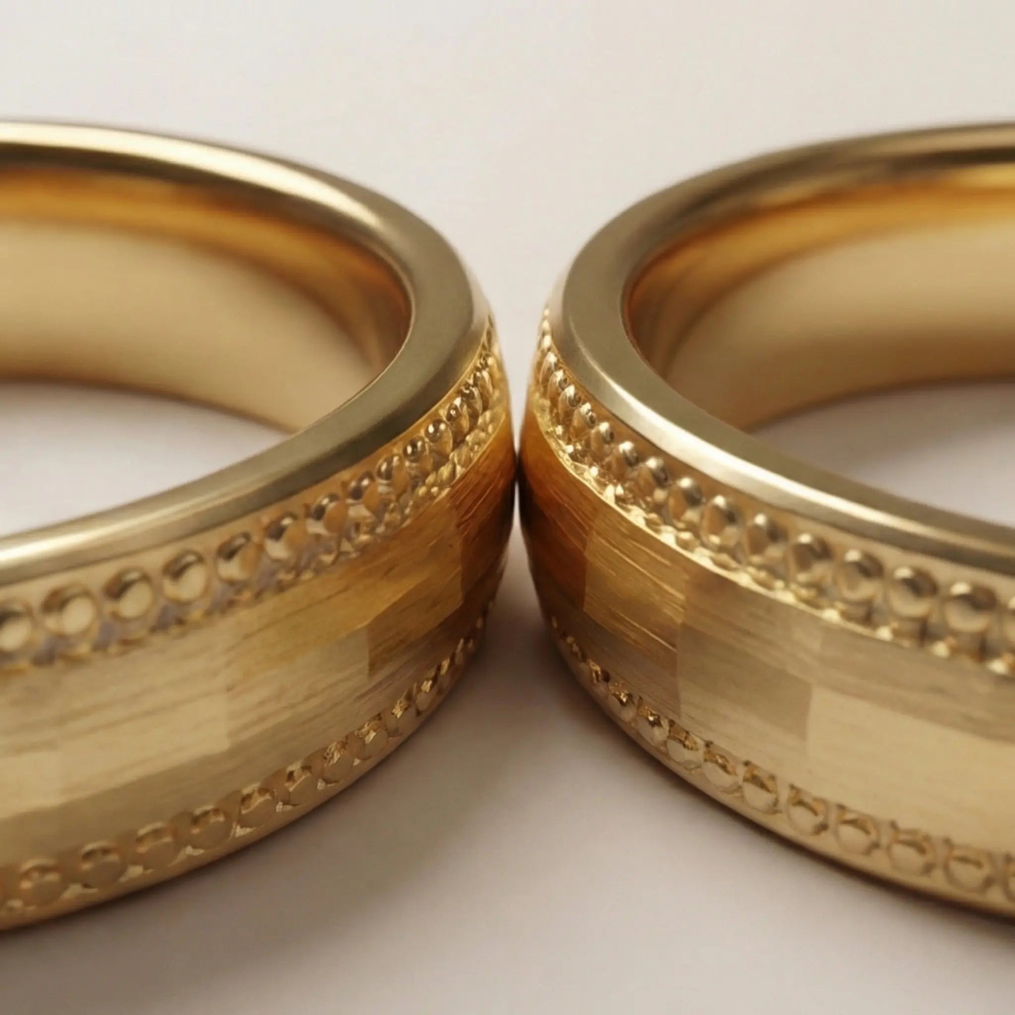 Majestic Diamond - Cut Milgrain 14K Gold Wedding Band — 5mm - Majestic Jewellery