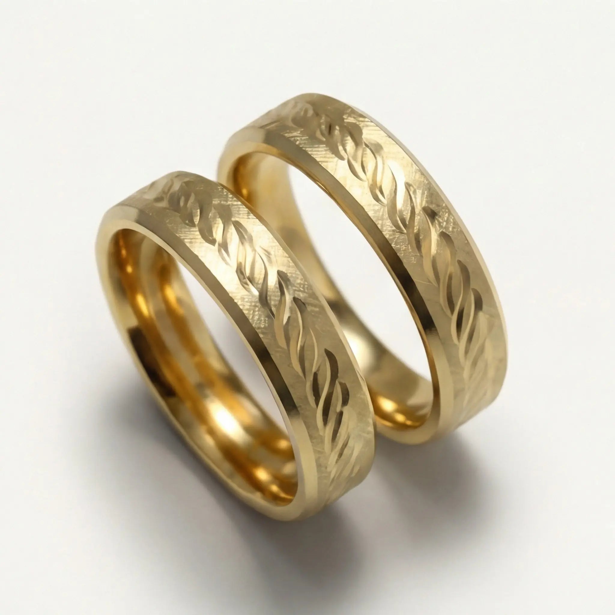 Majestic Leaf Diamond - Cut 14K Gold Wedding Band — 5mm - Majestic Jewellery