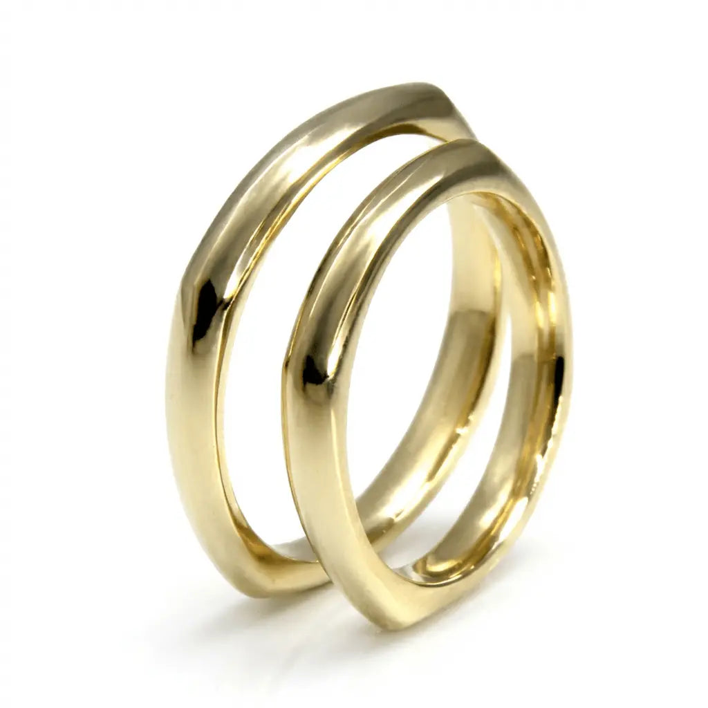 Classic Elara 3mm gold wedding band by Majestic Jewellery