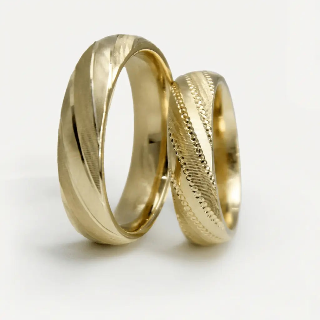 Majestic Decorative Line 14K Gold Wedding Band — 5mm - Majestic Jewellery