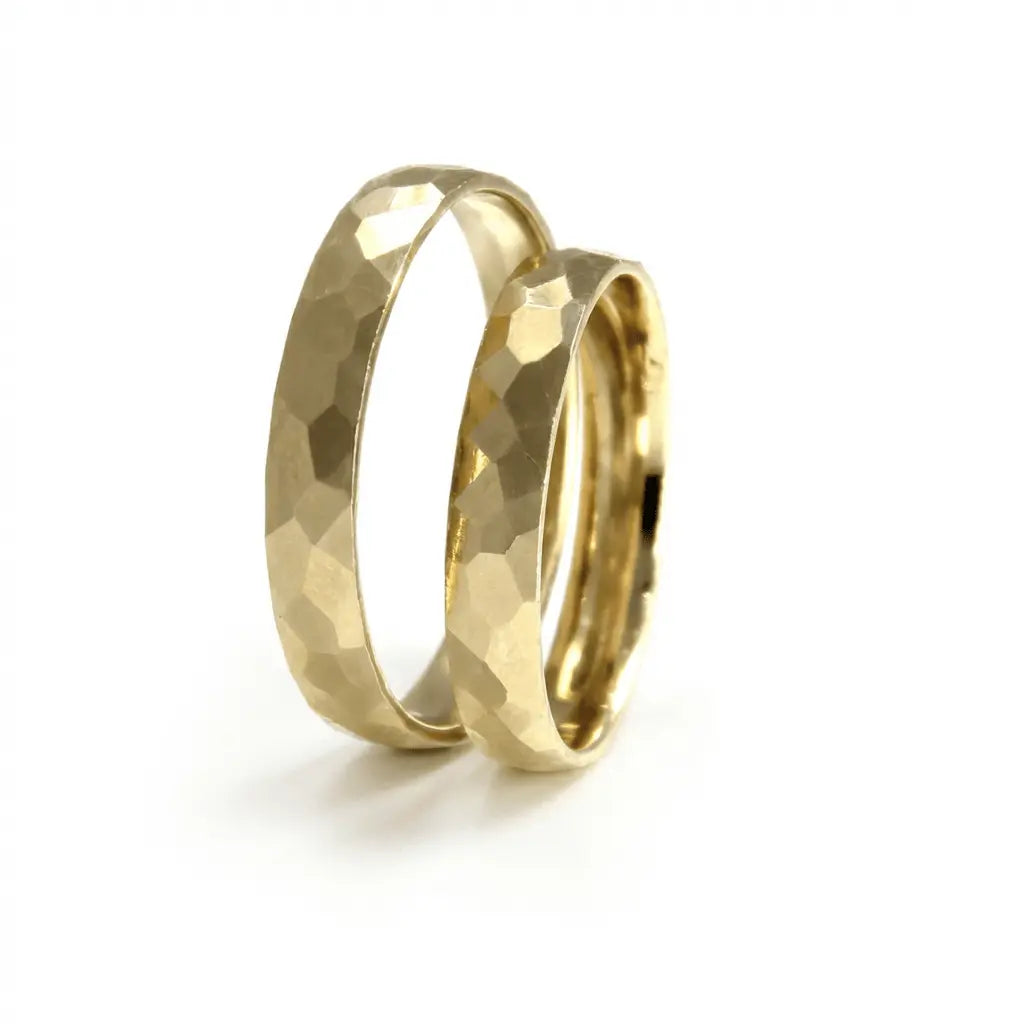 Majestic Hammered Diamond - Cut 14K Gold Wedding Band — 3.5mm - Majestic Jewellery