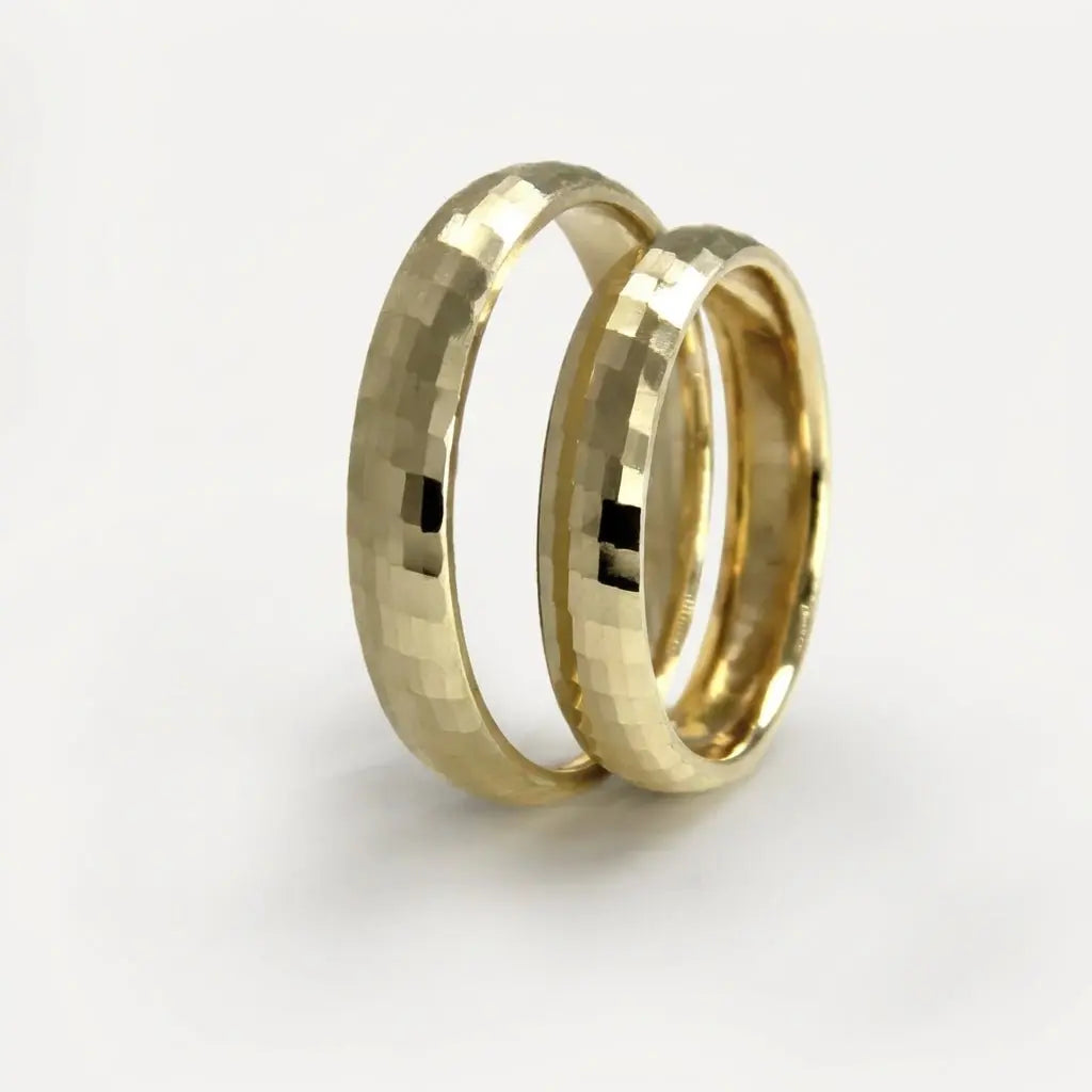 Majestic Diamond - Cut Hammered 14K Gold Wedding Band — 4mm - Majestic Jewellery