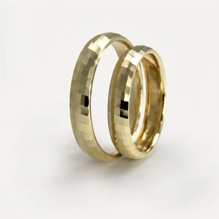 Majestic Diamond - Cut Hammered 14K Gold Wedding Band — 4mm - Majestic Jewellery
