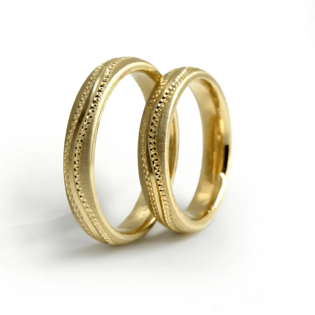 Majestic Slim Micro - Detail 14K Gold Wedding Band — 4mm - Majestic Jewellery