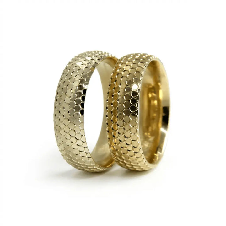 Majestic Disc - Texture 14K Gold Wedding Band — 6mm - Majestic Jewellery