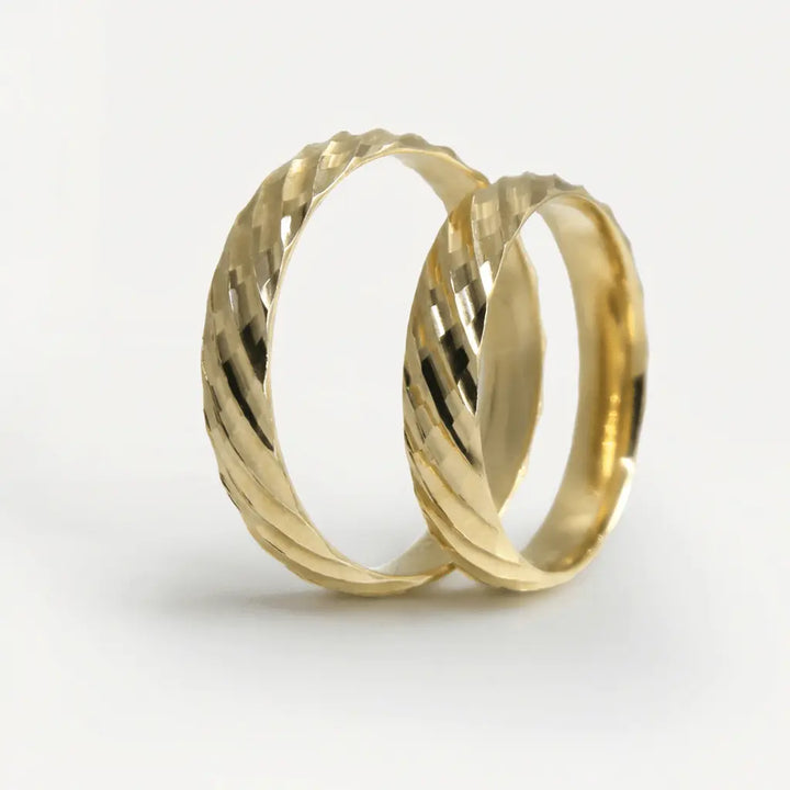 Majestic Faceted Cross - Cut 14K Gold Wedding Band — 4mm - Majestic Jewellery