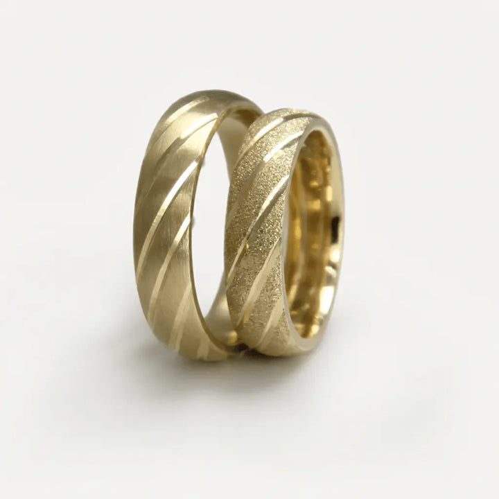 Majestic Diagonal Contrast 14K Gold Wedding Band — 5mm - Majestic Jewellery