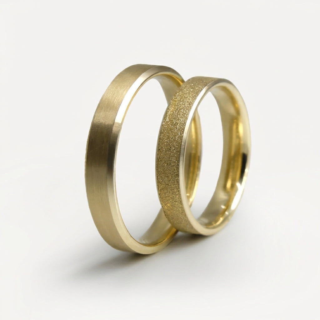 Majestätischer Ehering aus 14-karätigem Gold mit Satin- und Glitzereffekt – 4 mm