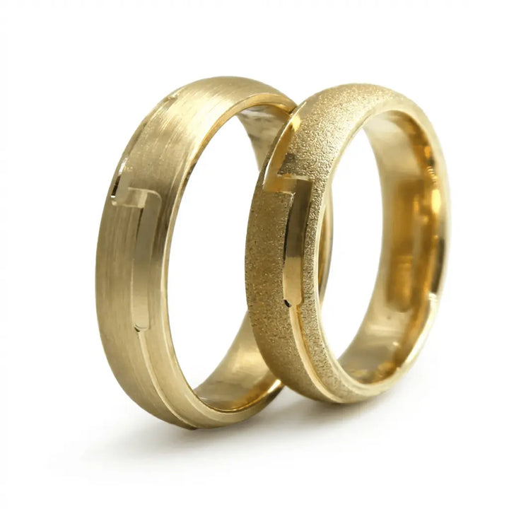 Majestic Segment Satin & Texture 14K Gold Wedding Band — 5mm - Majestic Jewellery