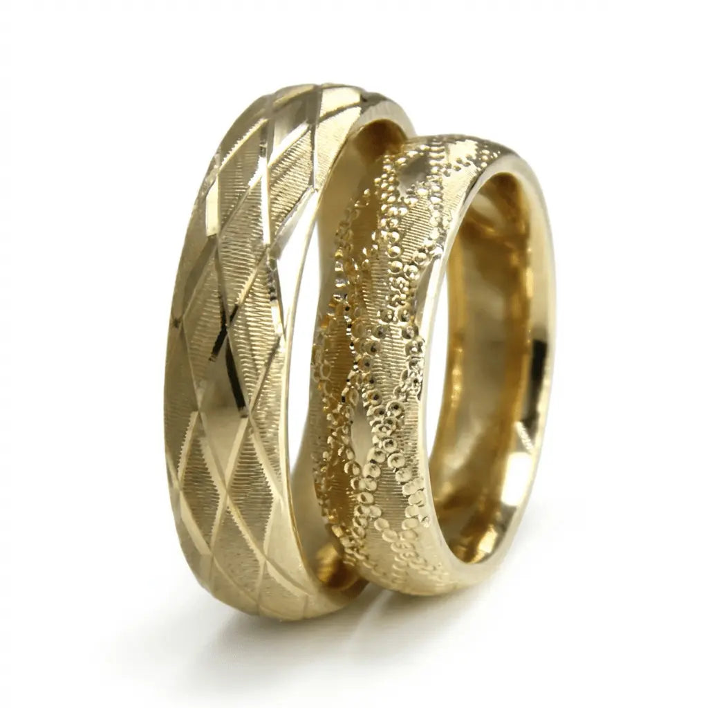 Majestic Faceted & Sandblast Wave 14K Gold Wedding Band — 5mm - Majestic Jewellery