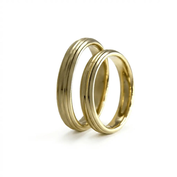 Majestic Satin with Polished Center 14K Gold Wedding Band — 4mm - Majestic Jewellery