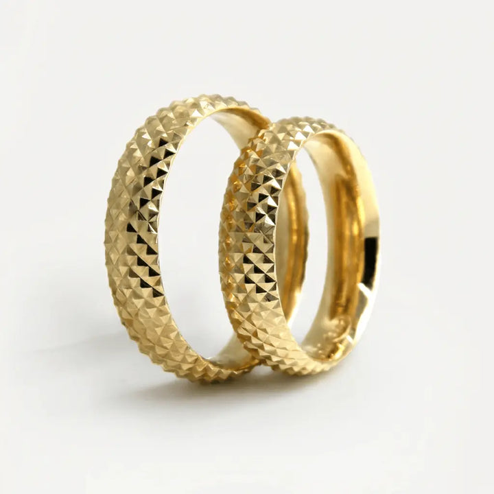 Majestic Micro Pyramid Diamond - Cut 14K Gold Wedding Band — 5mm - Majestic Jewellery