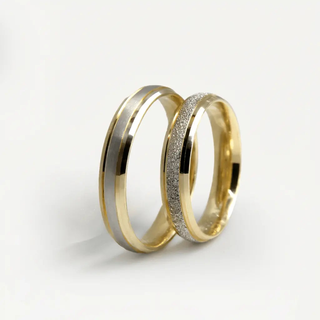 Majestic Polished & Sparkle Detail 14K Gold Wedding Band — 4mm - Majestic Jewellery