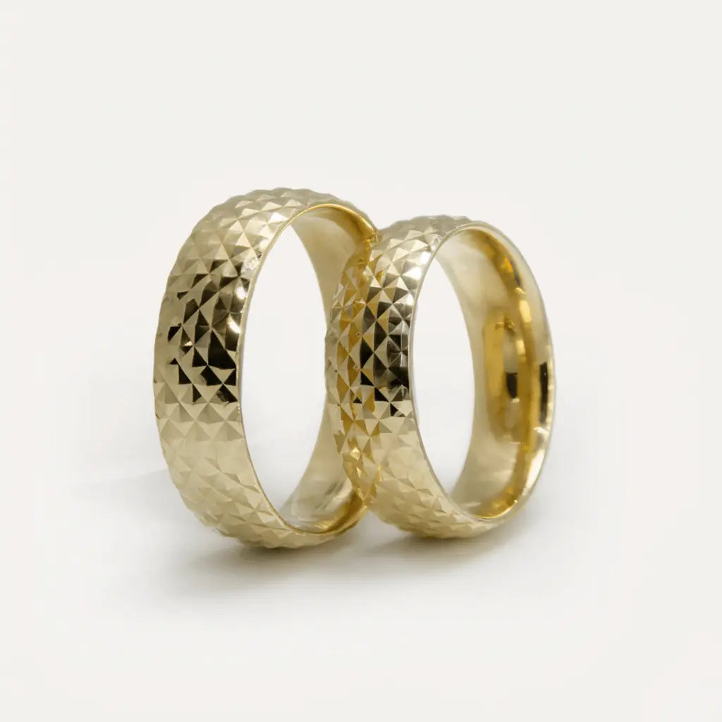 Faceted Pyramid 6mm gold wedding band by Majestic Jewellery