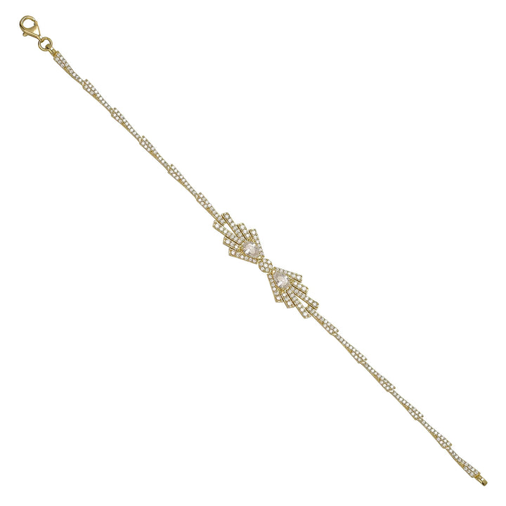 Solid gold fancy link bracelet, 7.07 g — shown at an angle across the frame.