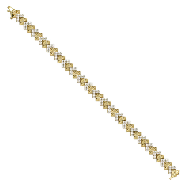 Solid gold fancy link bracelet, 11.20 g — shown at an angle across the frame.